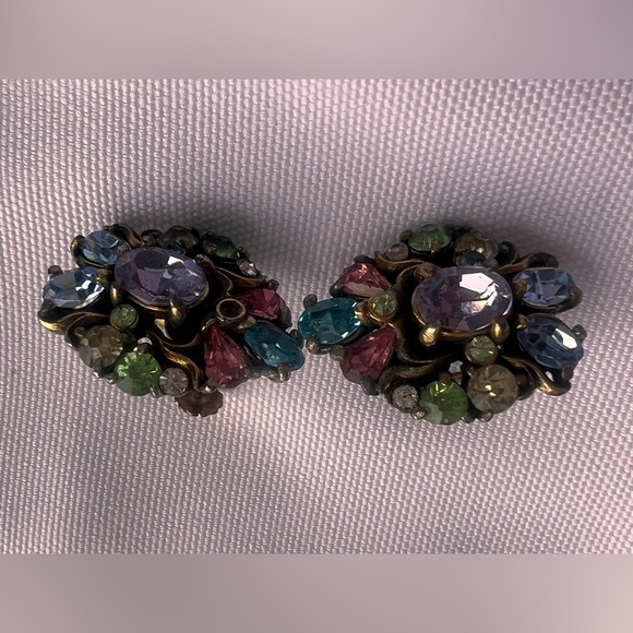 Hollycraft Signed VTG 1950 Multicolored Pastel Rhinestone Screw Back Earrings - Picture 3 of 8